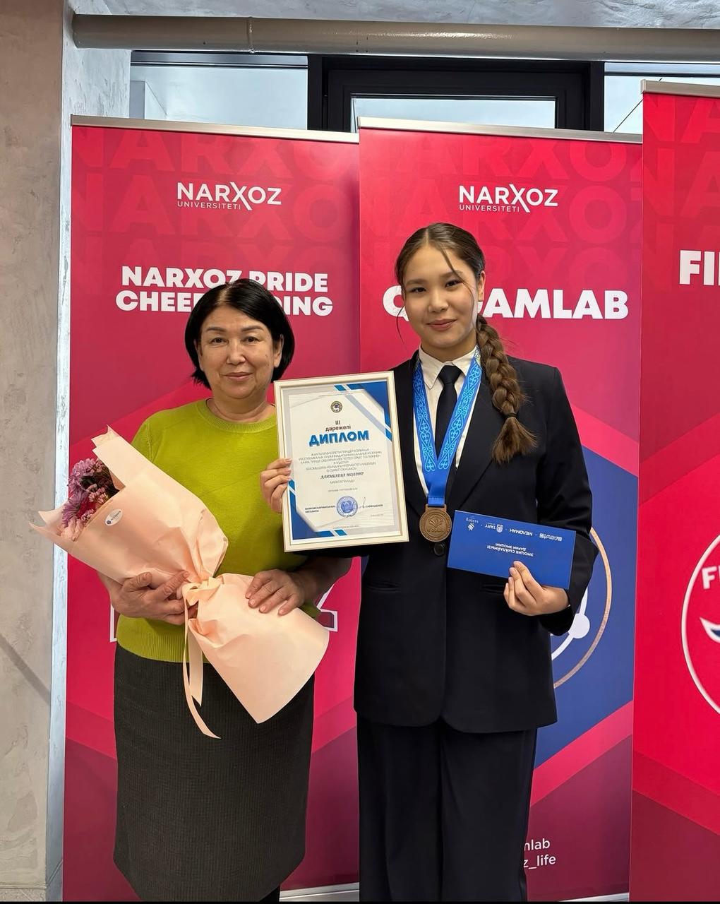 10"Ә" сынып оқушысы Алимбаева Молдир Республикалық пәндер олимпиадасының қалалық кезеңінен Орыс тілі пәнінен жүлделі III орын иеленді.