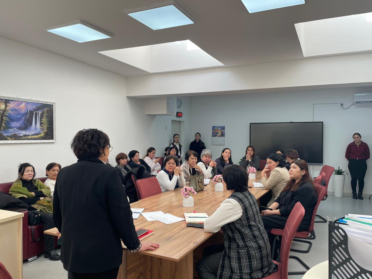 Кезекті мұғалімдер жиналысы.